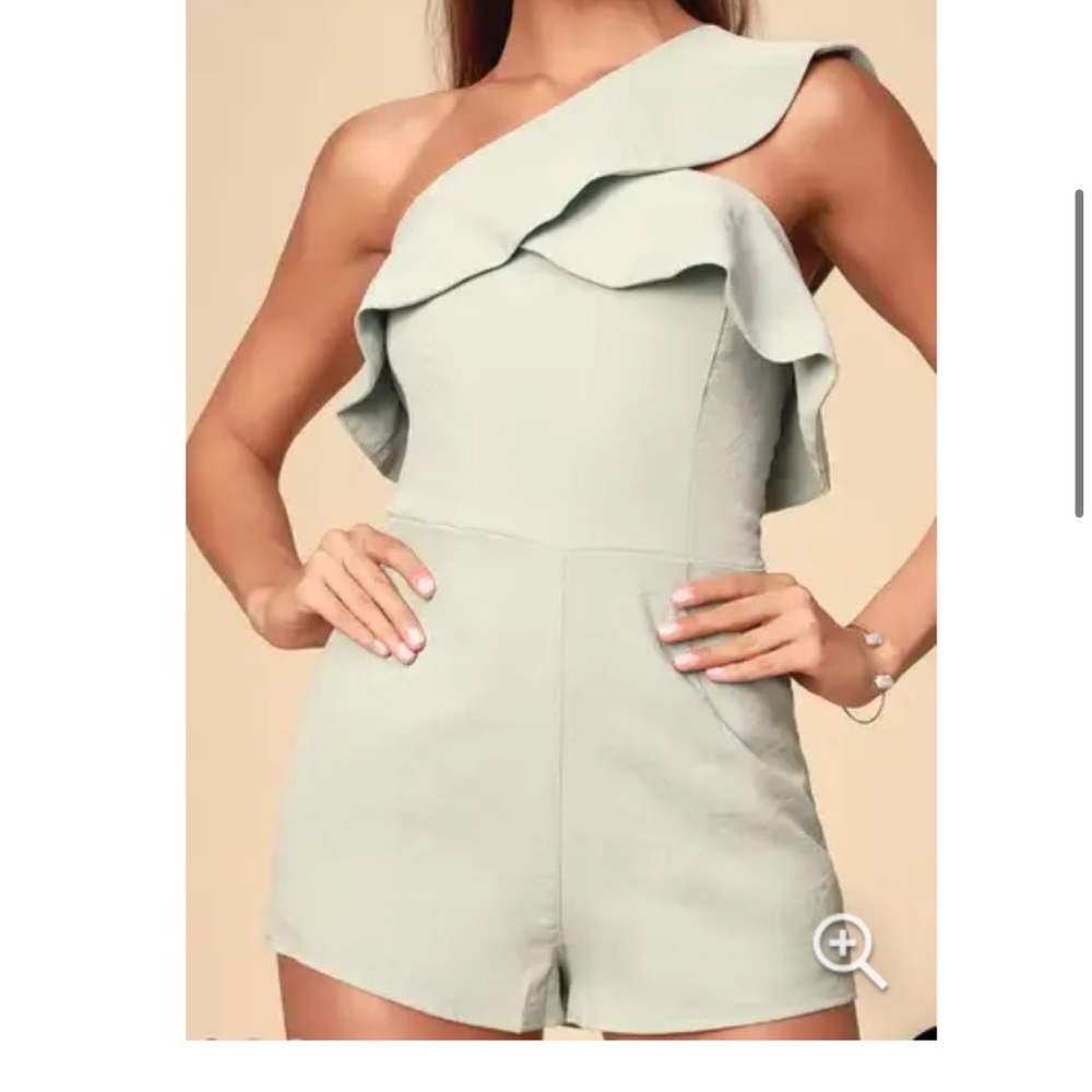 Lulus NWT Mint green one shoulder romper
